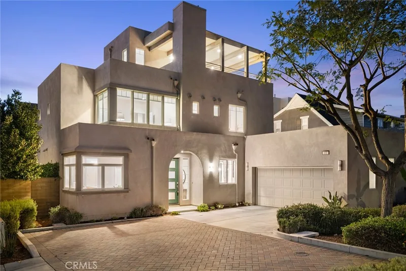 101 Newington, Irvine, CA 92618