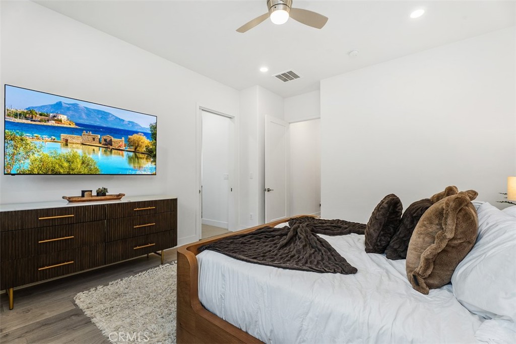 101 Score, Irvine CA 92618 - photo 18