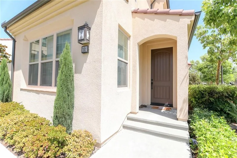 101 Tallowood, Irvine, CA 92620