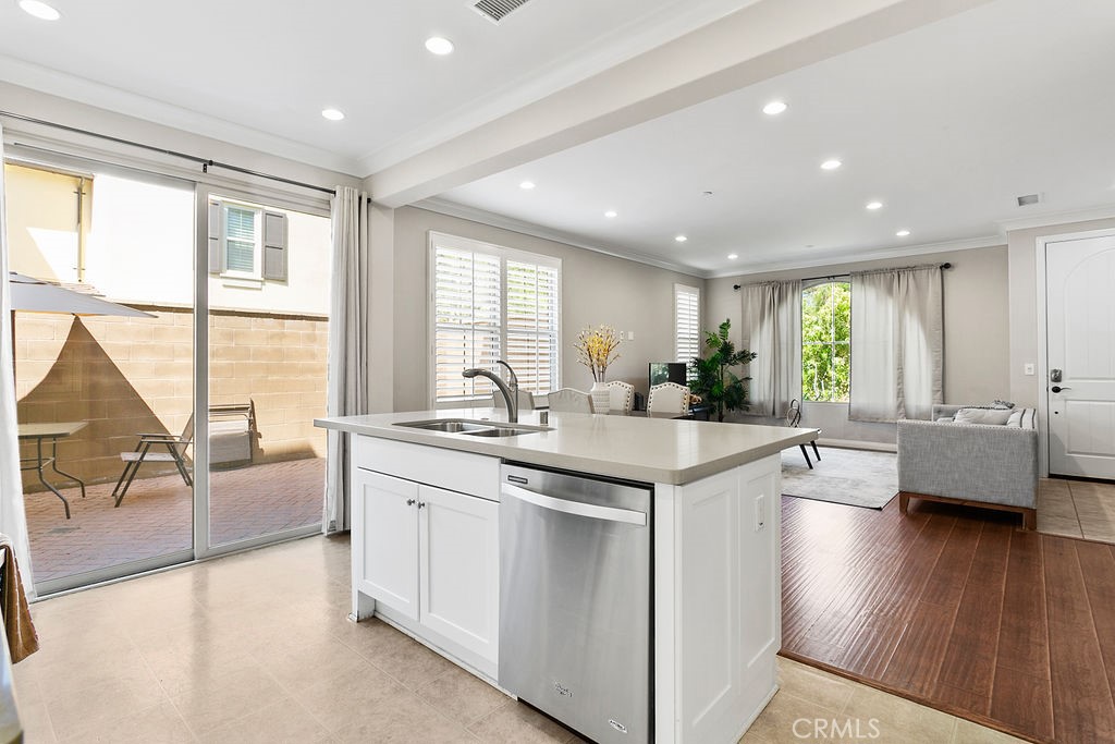 101 Thornhurst, Irvine CA 92620 - photo 9