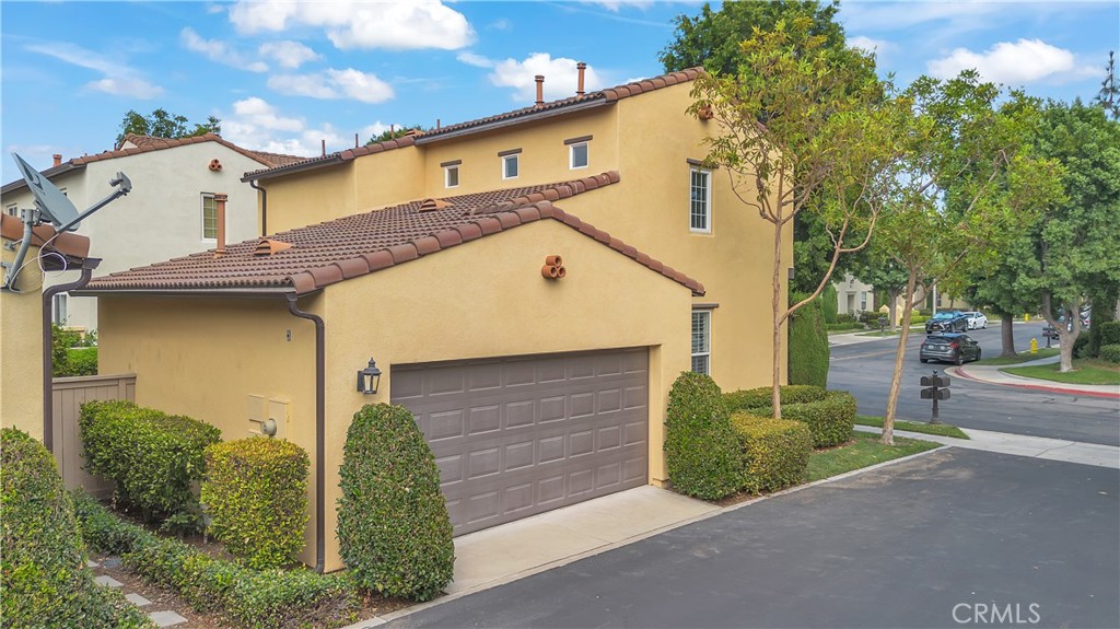 101 Waterman 153, Irvine CA 92602 - photo 2