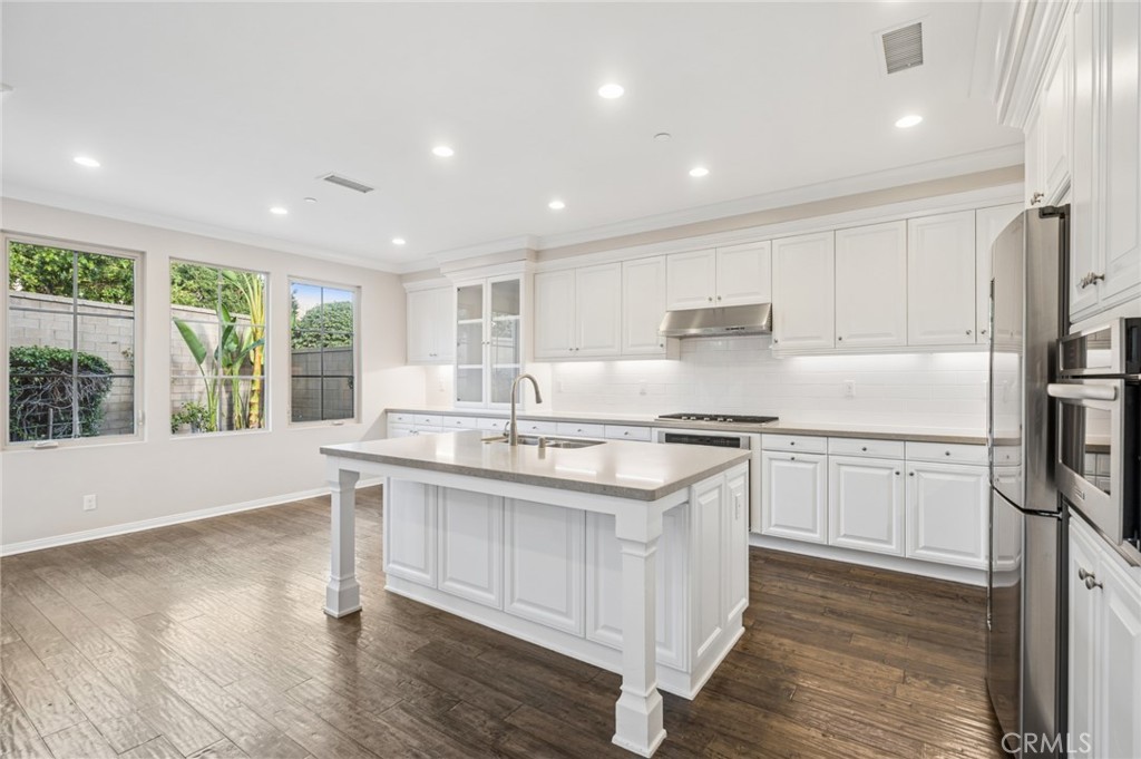 102 Brindisi, Irvine CA 92618 - photo 6