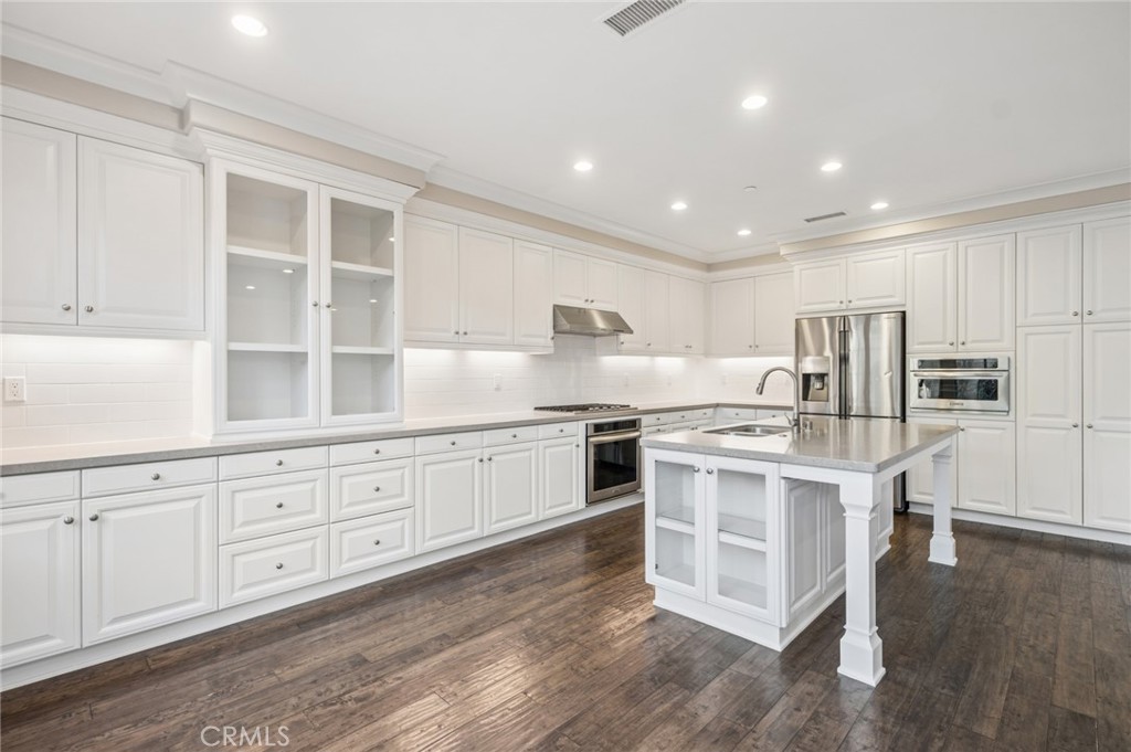 102 Brindisi, Irvine CA 92618 - photo 7