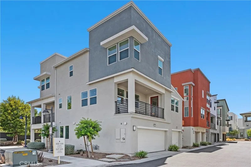 102 Fable, Irvine, CA 92618