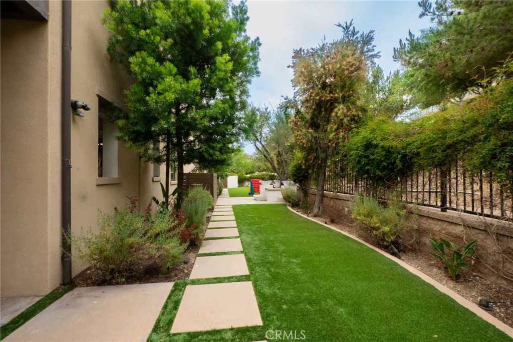 102 Heather Mist, Irvine CA 92618 - photo 18