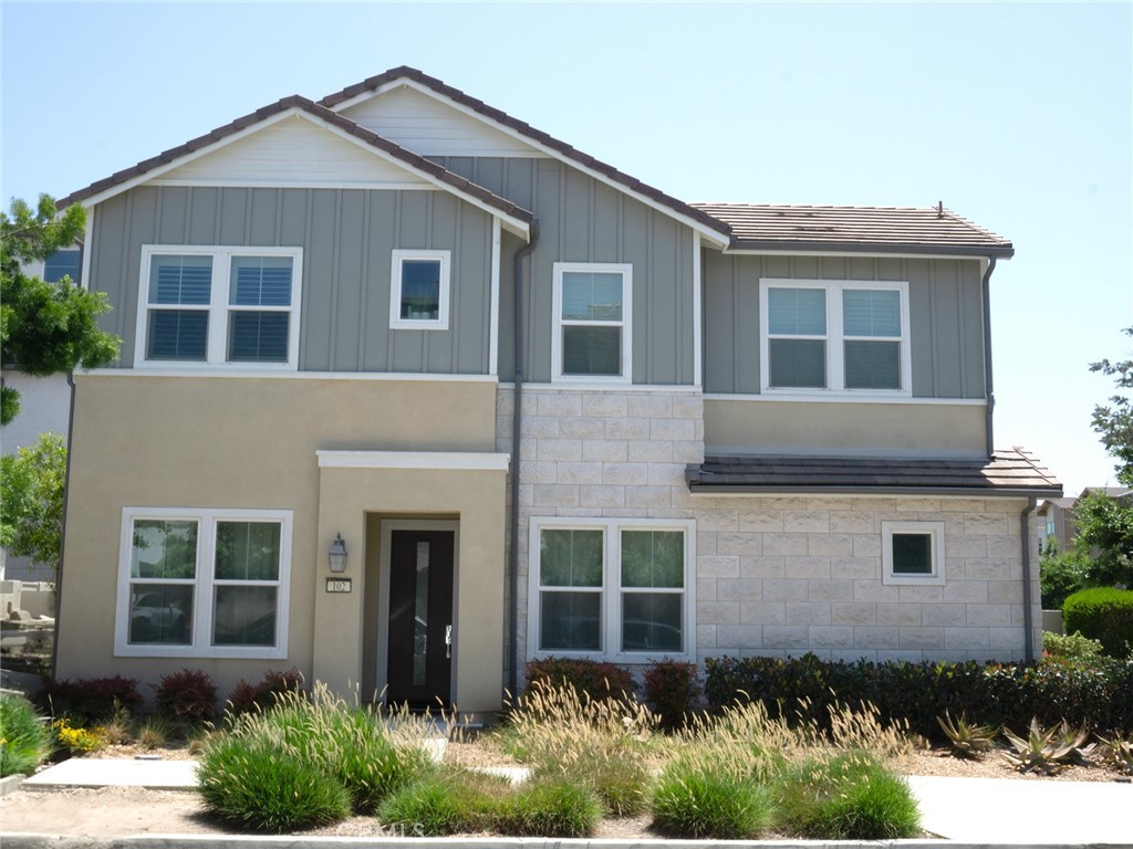 102 Sculpture, Irvine CA 92618 - photo 1