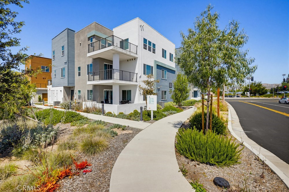 103 Baluster, Irvine CA 92618 - photo 1