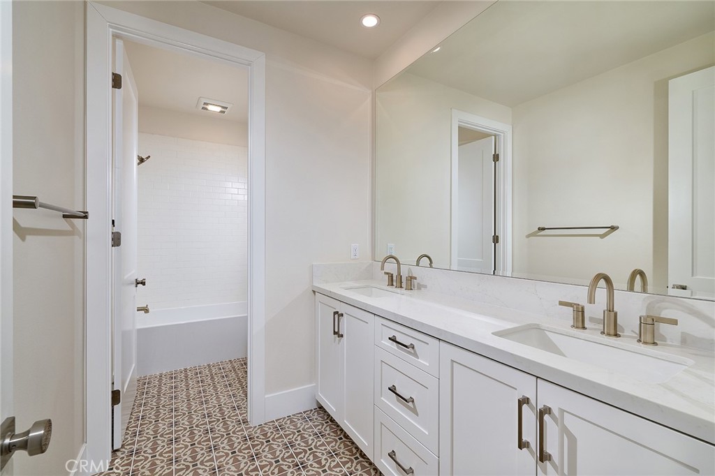 103 Oakstone, Irvine CA 92618 - photo 46
