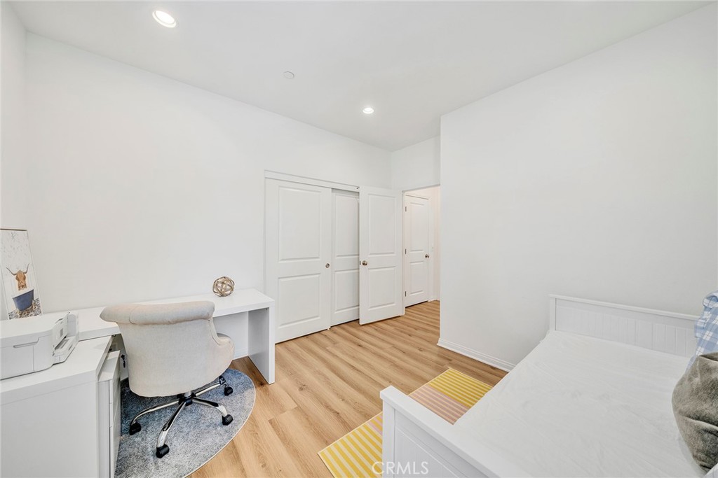 104 Beechmont, Irvine CA 92620 - photo 18