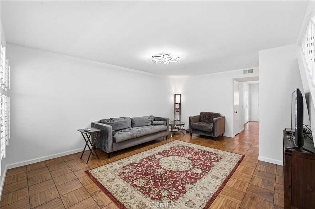 104 Oval, Irvine CA 92604 - photo 2