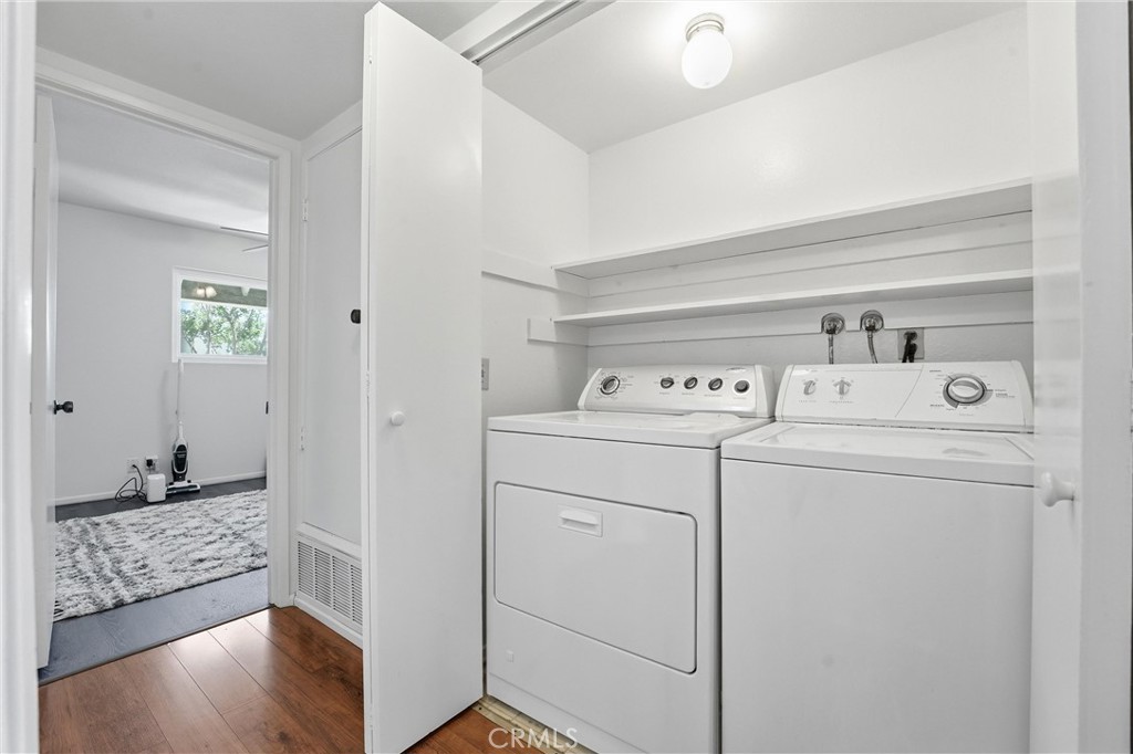 104 Oval, Irvine CA 92604 - photo 13
