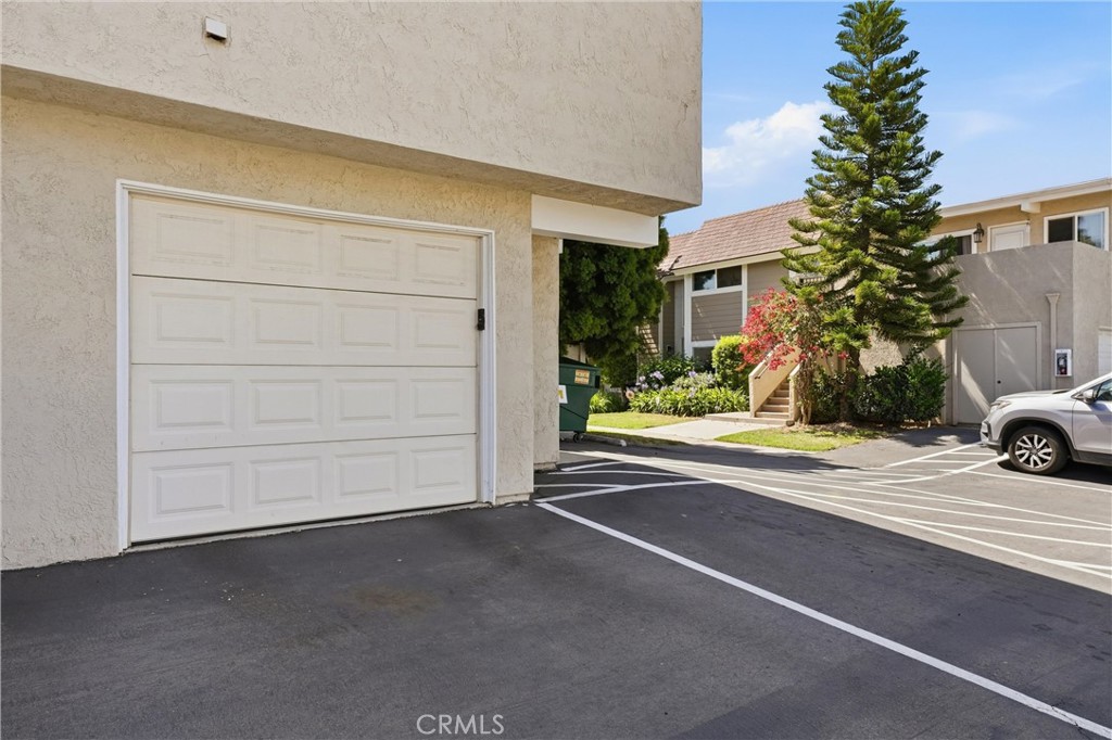 104 Oval, Irvine CA 92604 - photo 17