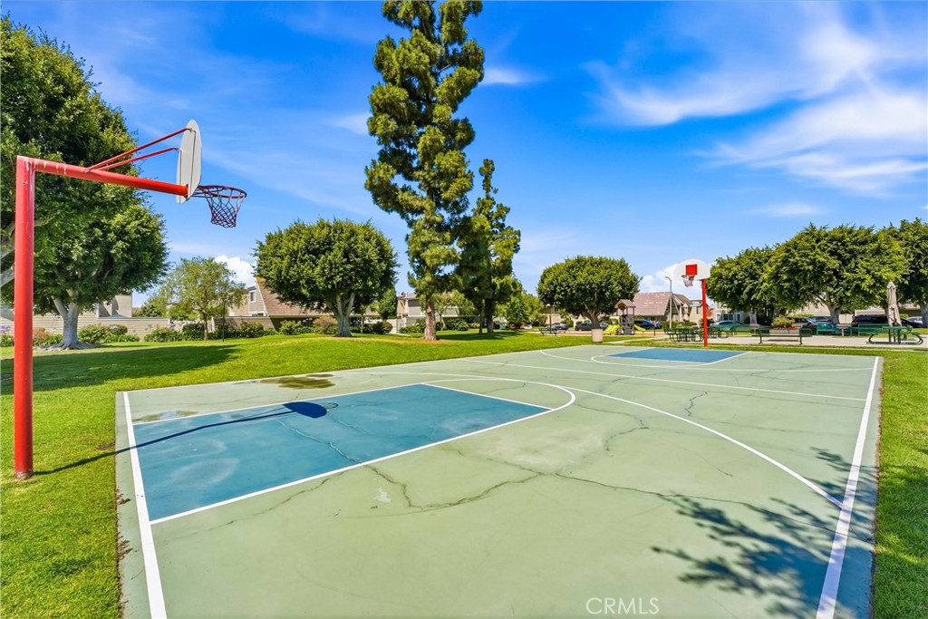 104 Oval, Irvine CA 92604 - photo 19