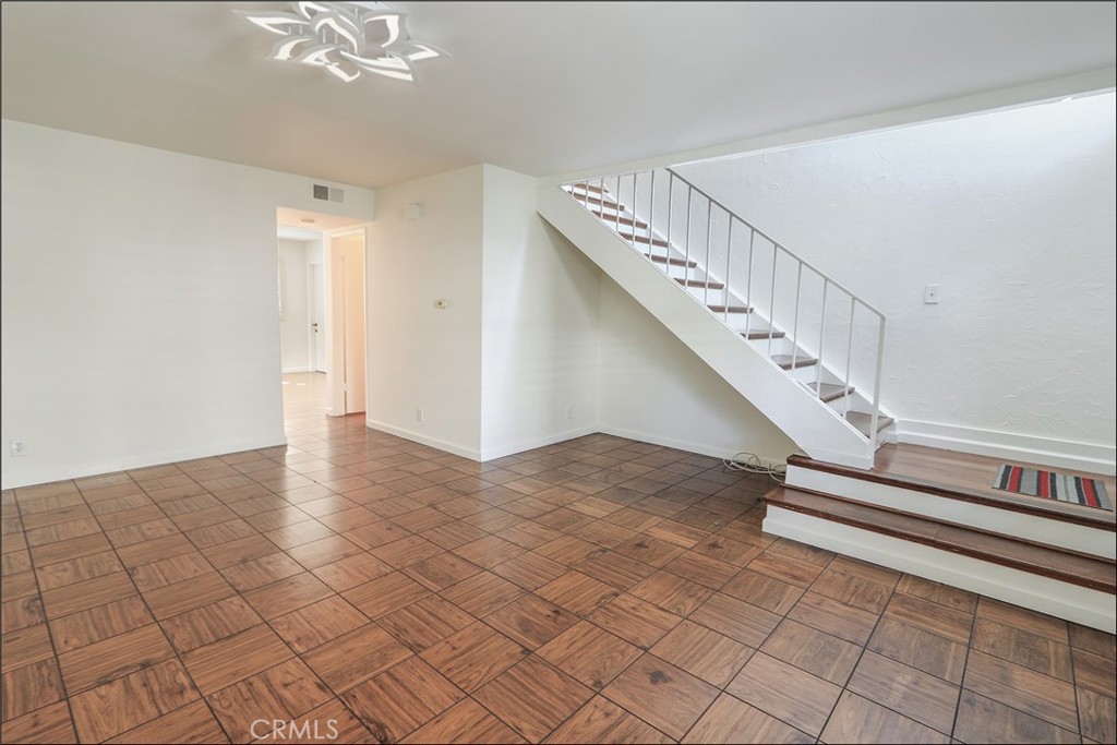 104 Oval, Irvine CA 92604 - photo 3