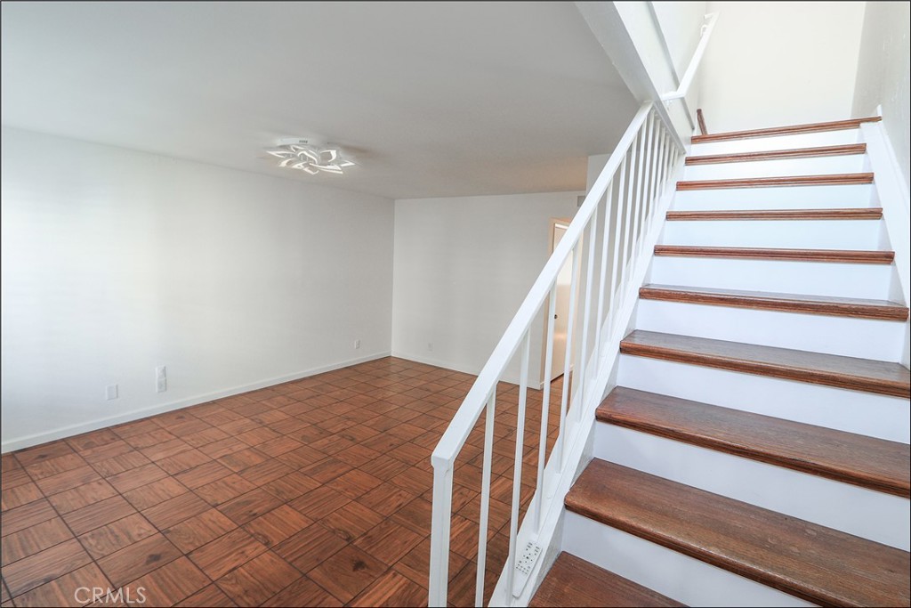 104 Oval, Irvine CA 92604 - photo 9