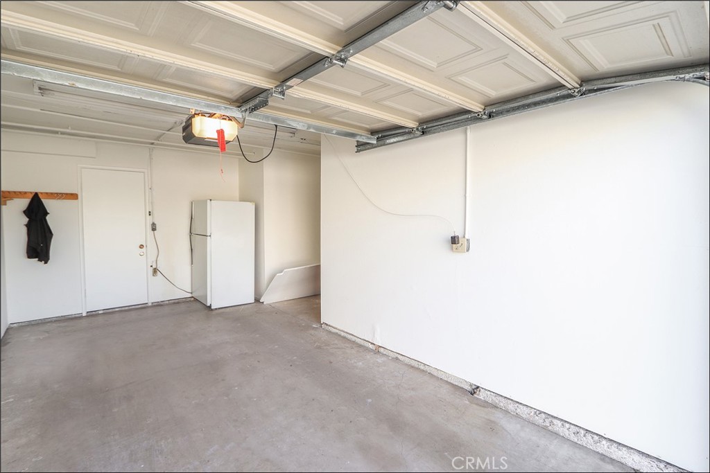 104 Oval, Irvine CA 92604 - photo 20