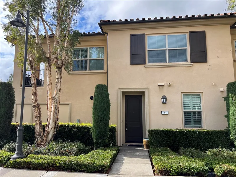 104 Rose Arch, Irvine, CA 92620