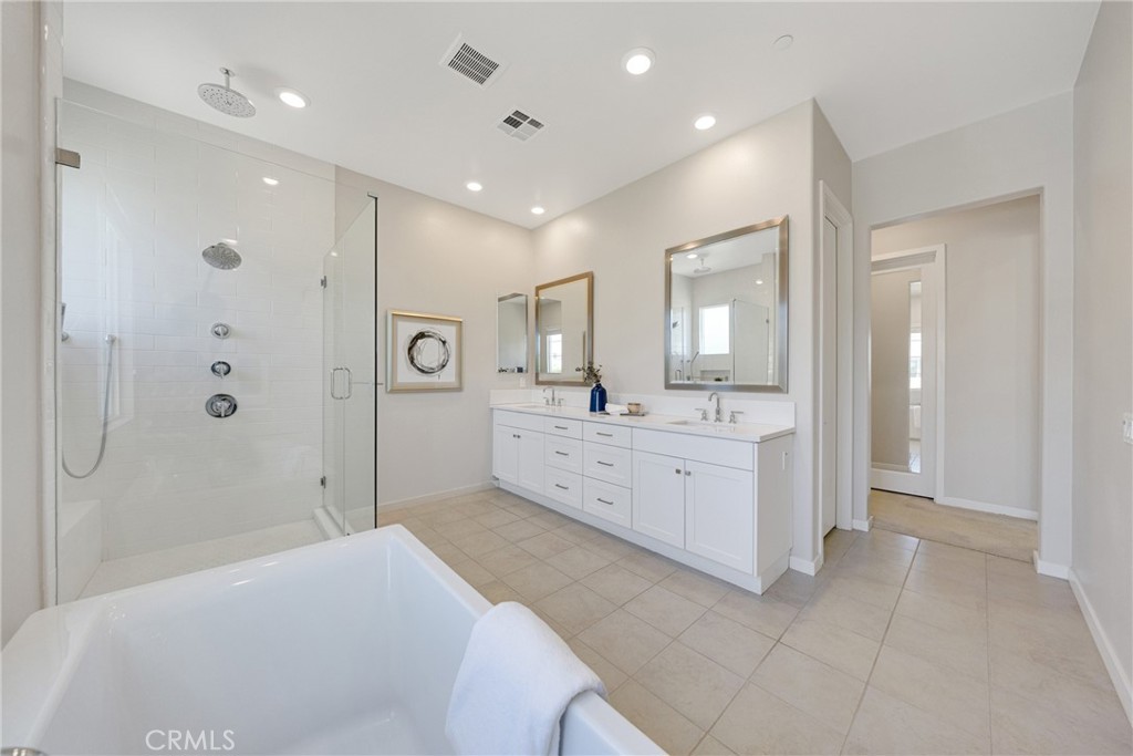 104 Sculpture, Irvine CA 92618 - photo 16