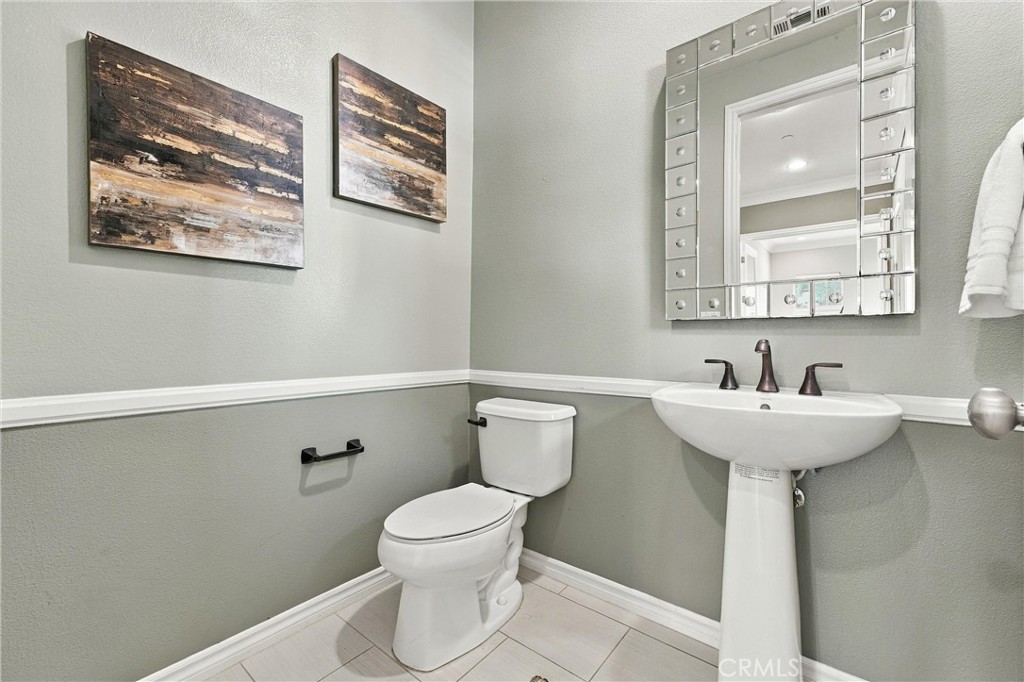 Powder bath - 104 Sparrow, Irvine CA 92618 - photo 30
