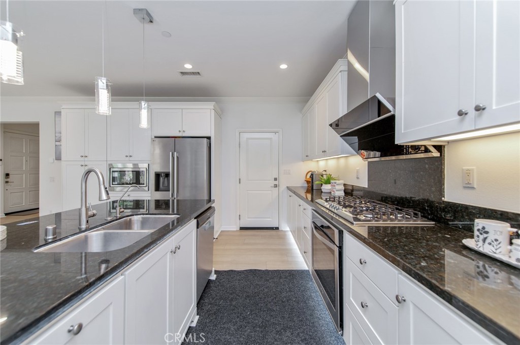 105 Breakwater, Irvine CA 92620 - photo 10