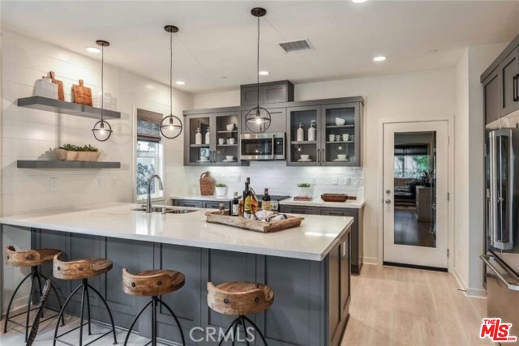 105 Episode, Irvine CA 92618 - photo 6