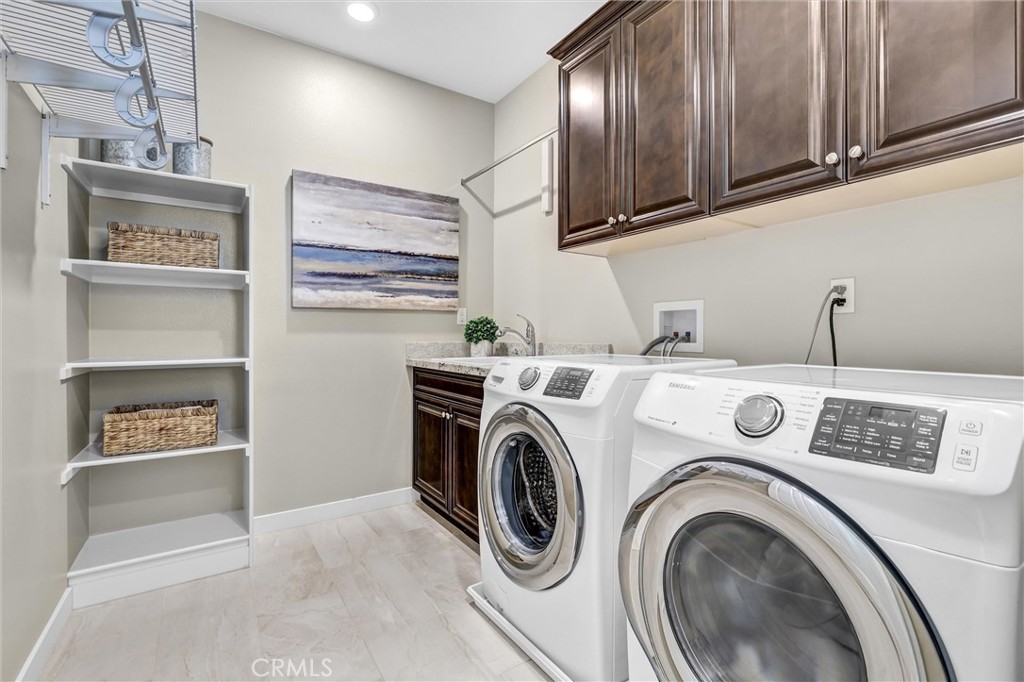 105 Rake, Irvine CA 92618 - photo 32