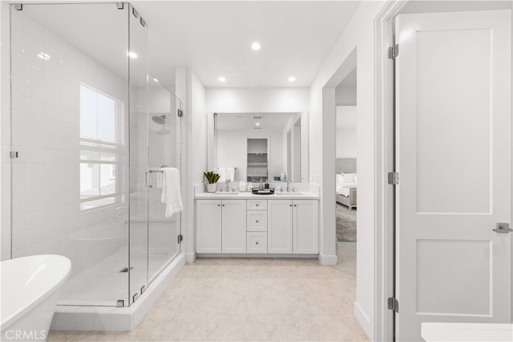106 Glydon, Irvine CA 92618 - photo 17