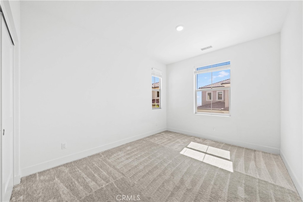 106 Glydon, Irvine CA 92618 - photo 23