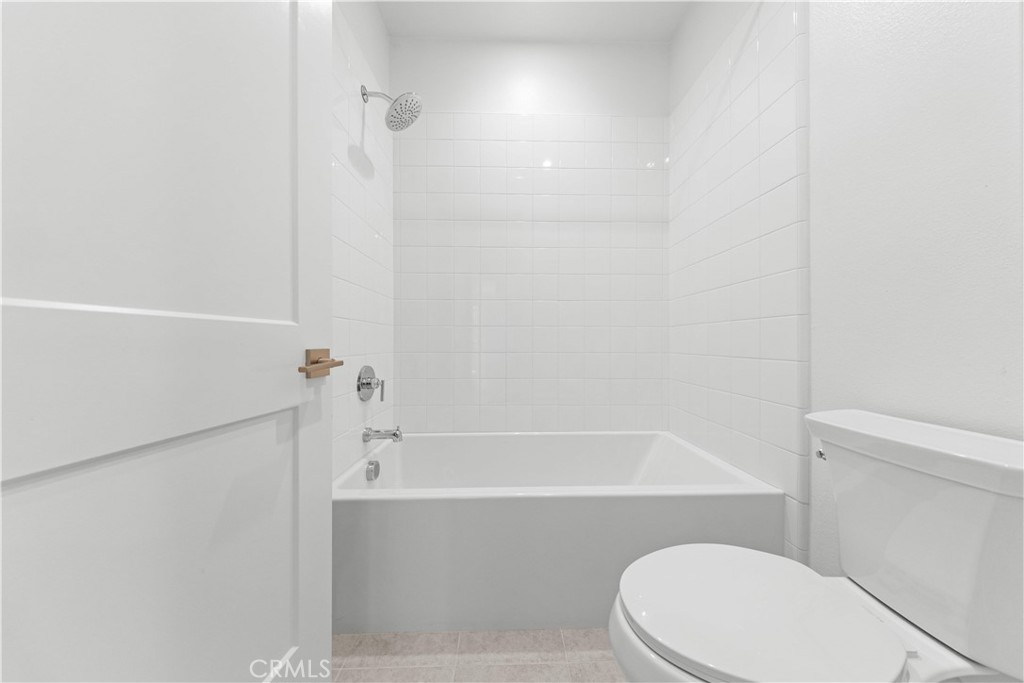 106 Glydon, Irvine CA 92618 - photo 26