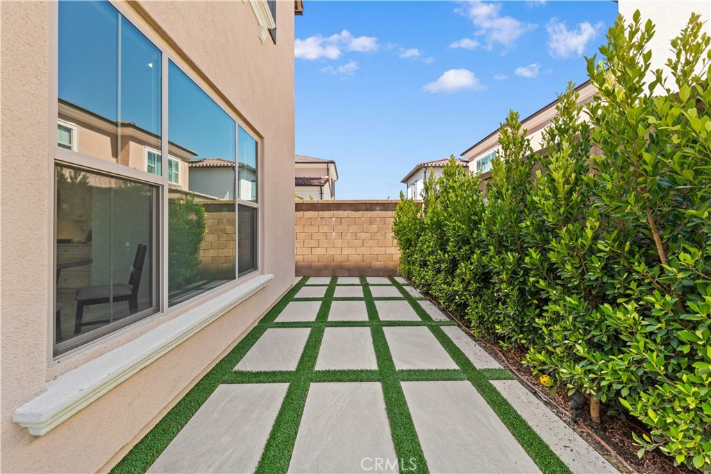 106 Glydon, Irvine CA 92618 - photo 31
