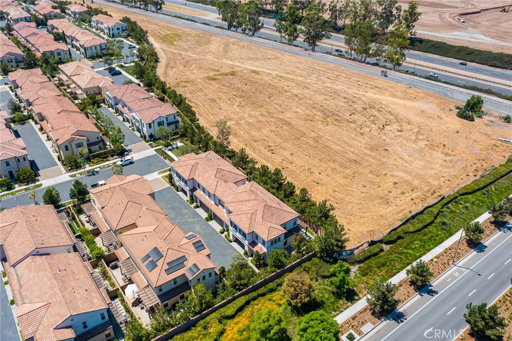 End unit - 106 Okra, Irvine CA 92618 - photo 32