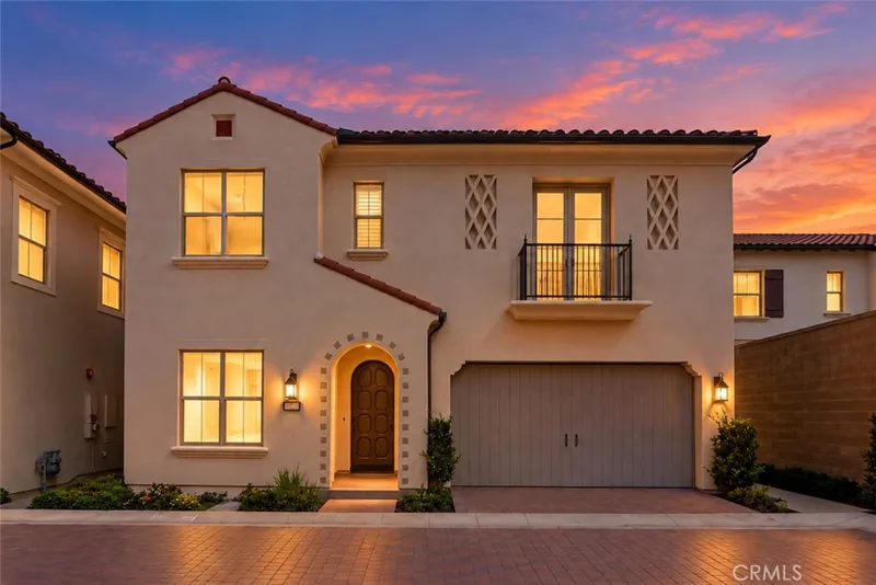 106 Yellow Iris, Irvine