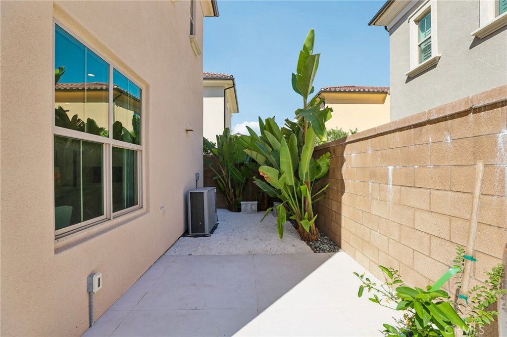 106 Yellow Iris, Irvine CA 92618 - photo 47