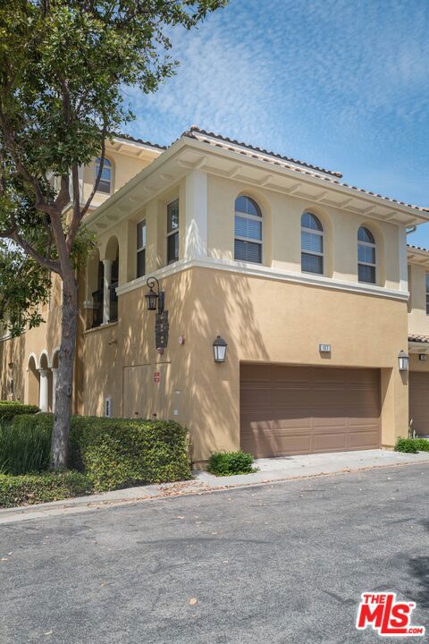 107 Chantilly, Irvine CA 92620 - photo 3