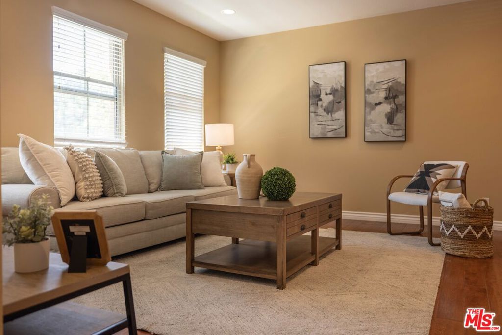 107 Chantilly, Irvine CA 92620 - photo 4