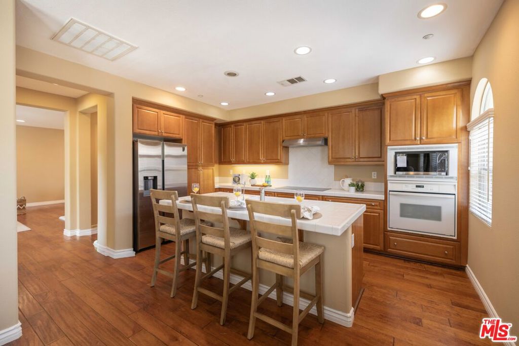 107 Chantilly, Irvine CA 92620 - photo 6