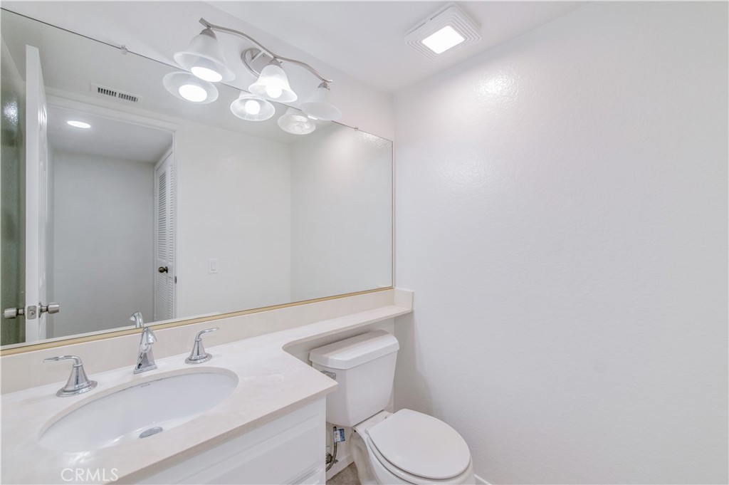 107 Oxford 34, Irvine CA 92612 - photo 11