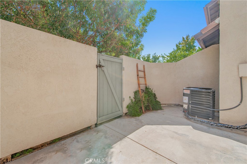 107 Oxford 34, Irvine CA 92612 - photo 13