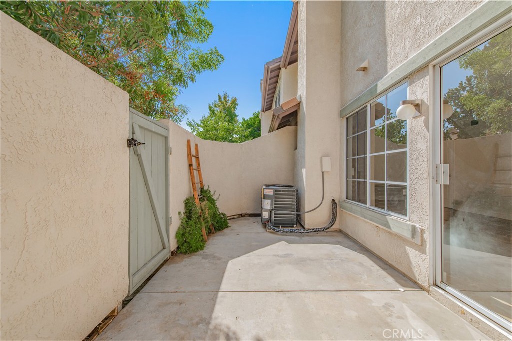 107 Oxford 34, Irvine CA 92612 - photo 14