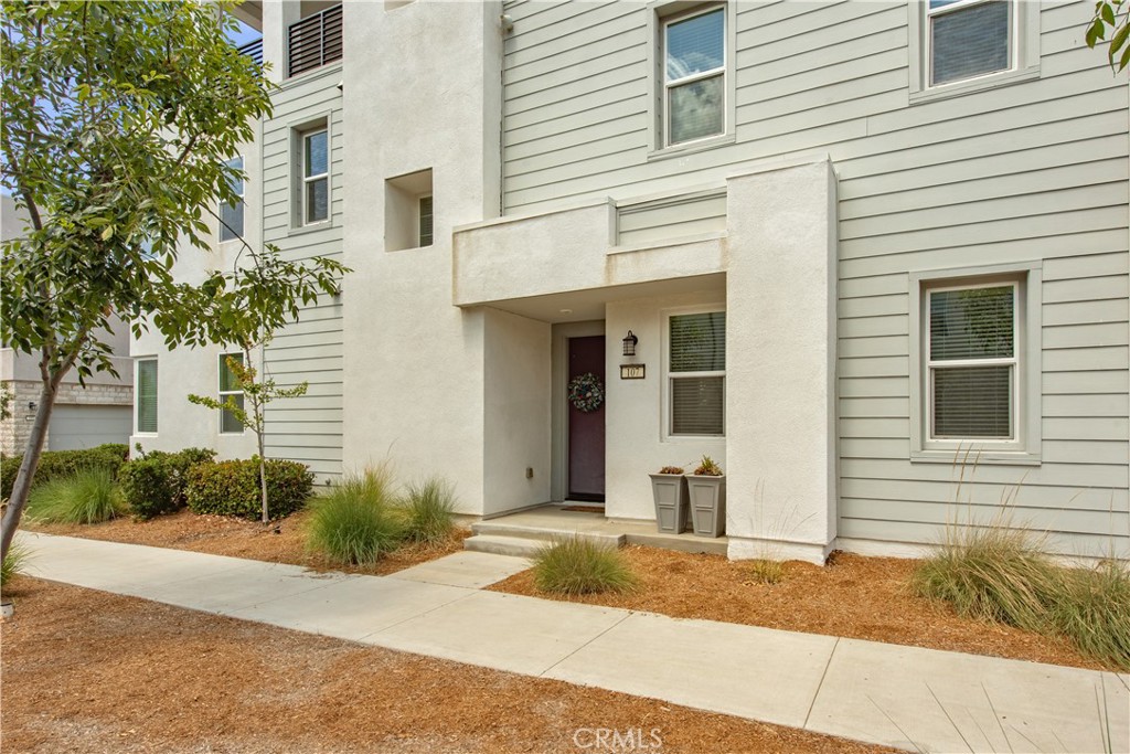107 Pitch, Irvine CA 92618 - photo 2