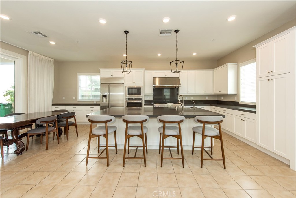 Dining room - 107 Pitch, Irvine CA 92618 - photo 5