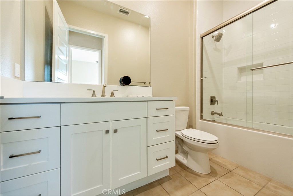 Downstair full-bath - 107 Pitch, Irvine CA 92618 - photo 7