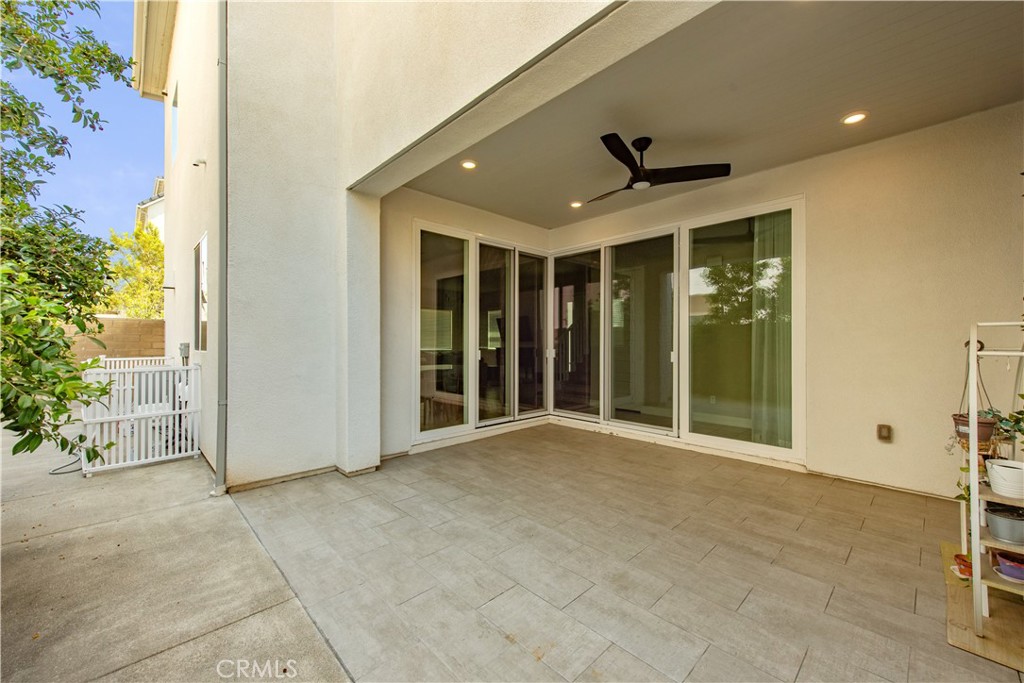 Another view of the covered yard - 107 Pitch, Irvine CA 92618 - photo 21