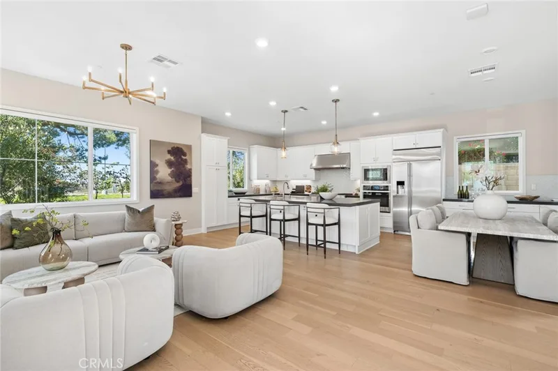 107 Spiral, Irvine