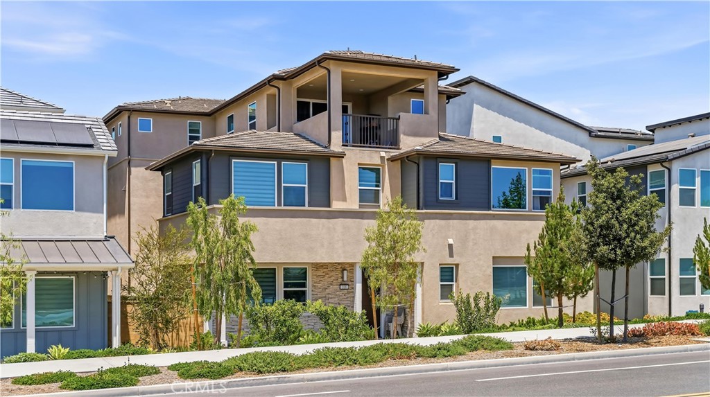 108 Billings, Irvine CA 92618 - photo 3