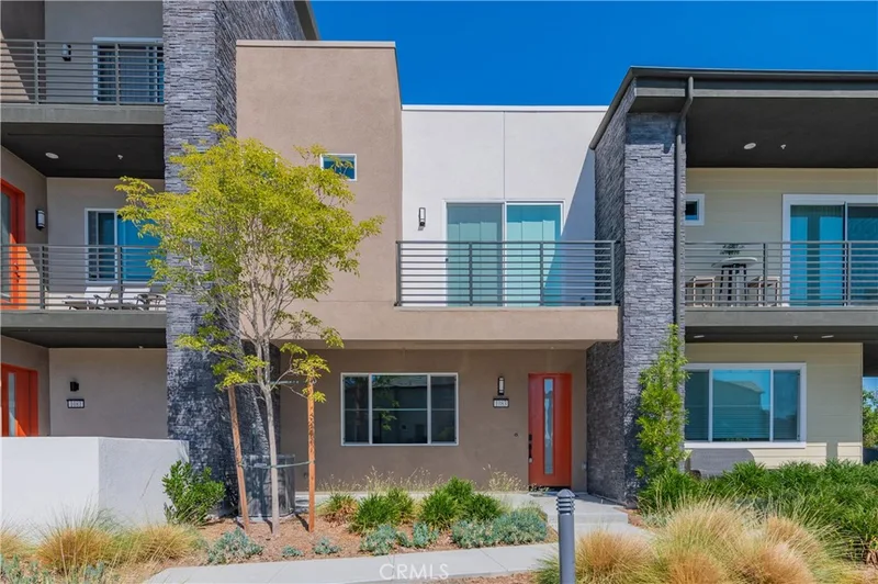 1083 Cadence, Irvine, CA 92618