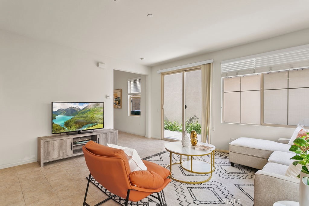 109 Bright Poppy, Irvine CA 92618 - photo 4