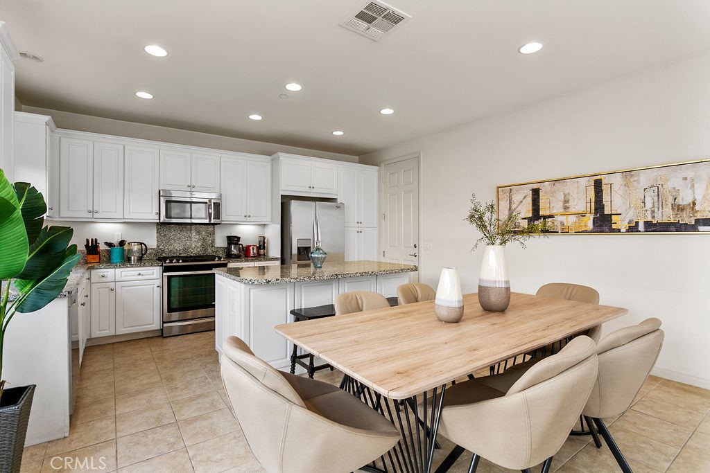 109 Bright Poppy, Irvine CA 92618 - photo 6