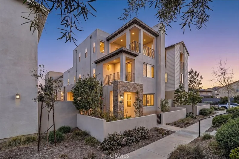 109 Pitch, Irvine, CA 92618