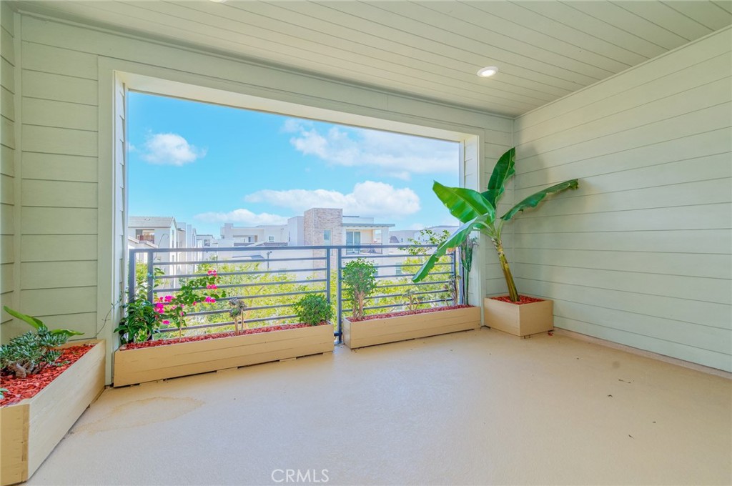 109 Spiral, Irvine CA 92618 - photo 2